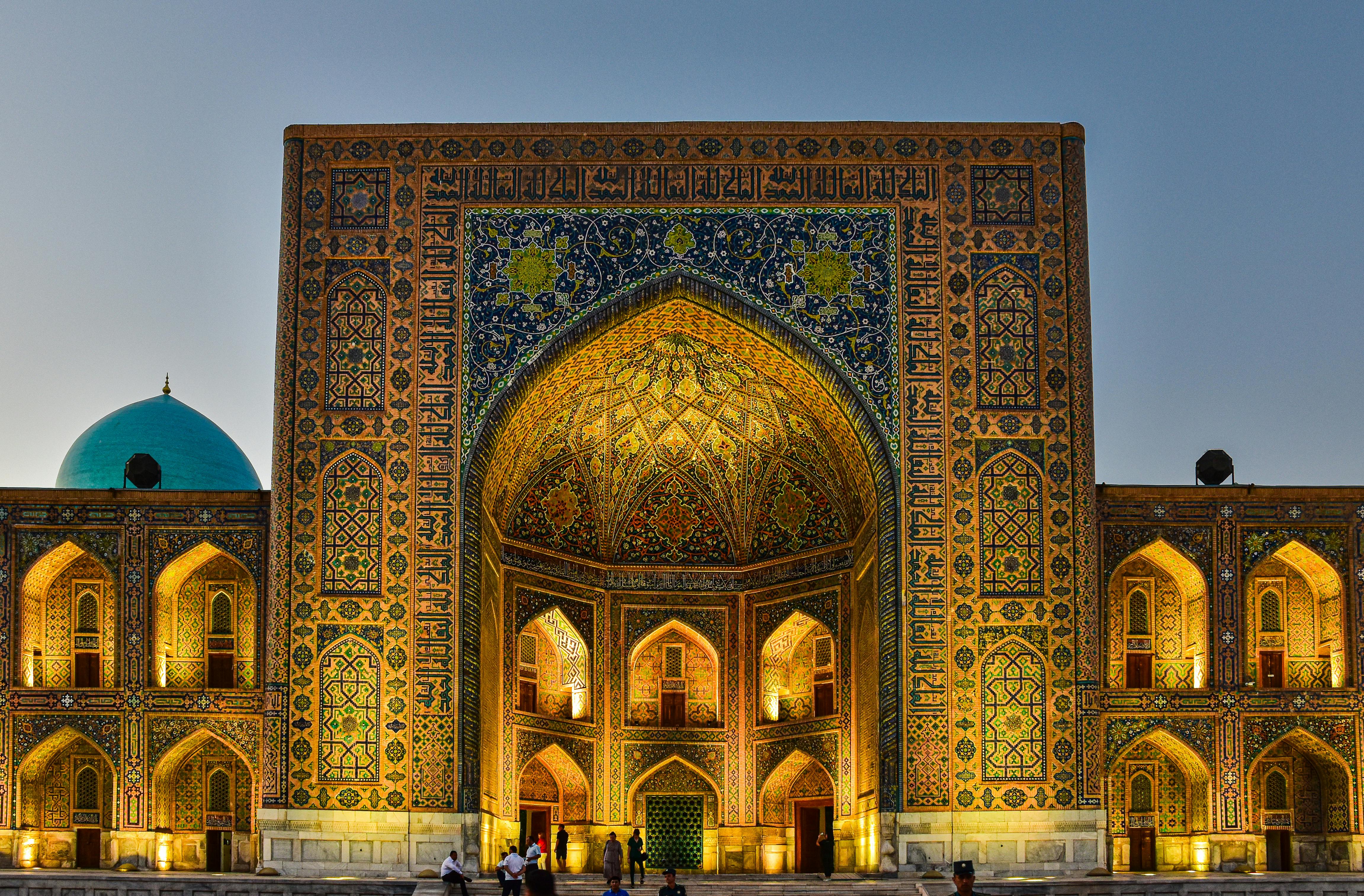 Registan Square in Samarkand. History, Architecture and heritage